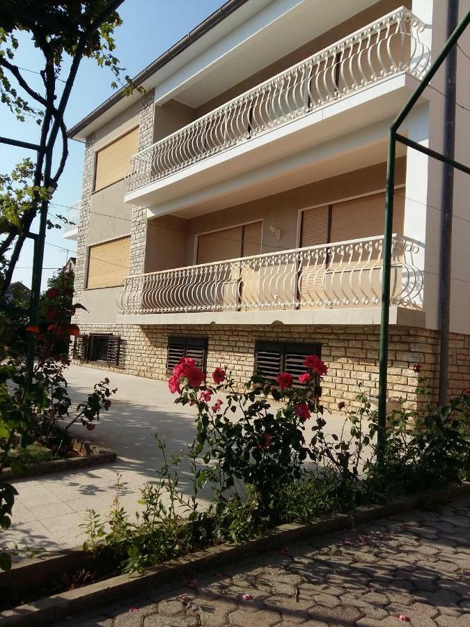 ביוגראד נה מורו Villa Feodora מראה חיצוני תמונה